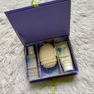 Crabtree & Evelyn Wisteria Boxed Gift Set